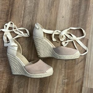Shoe Dazzle Wedges
